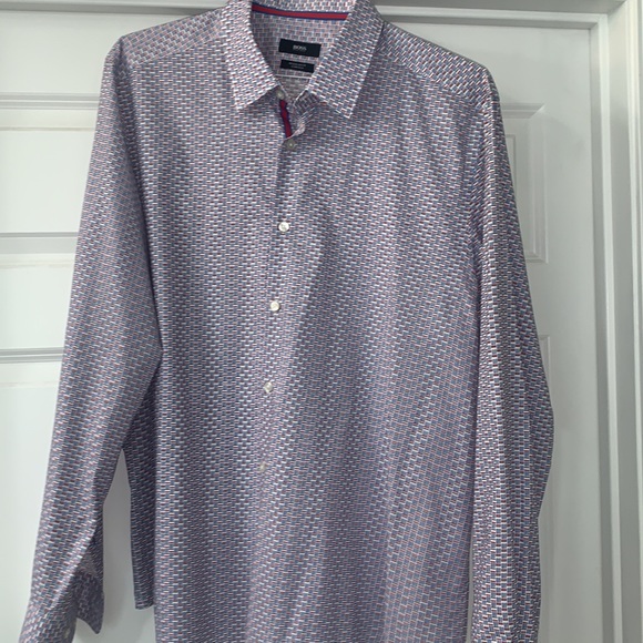 Hugo Boss Other - Hugo boss Like NWOT dress shirt! Size XL. Red and blue print